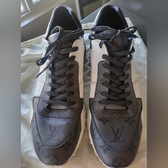 Louis Vuitton Men Size 11 - Picture 2 of 6